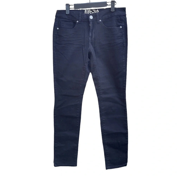 SO Denim - NWOT SO BLACK SKINNY JEANS